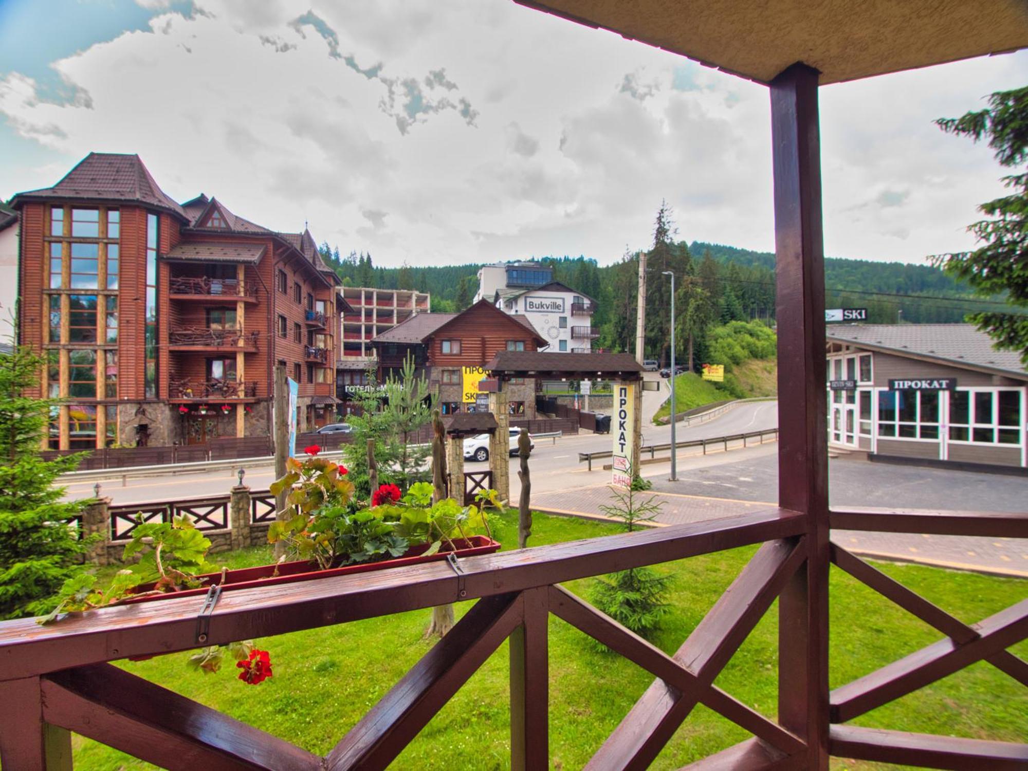 Новий Bukovel Exteriör bild